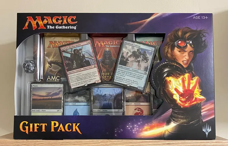 Magic: The Gathering - 2017 Holiday Gift Box 1