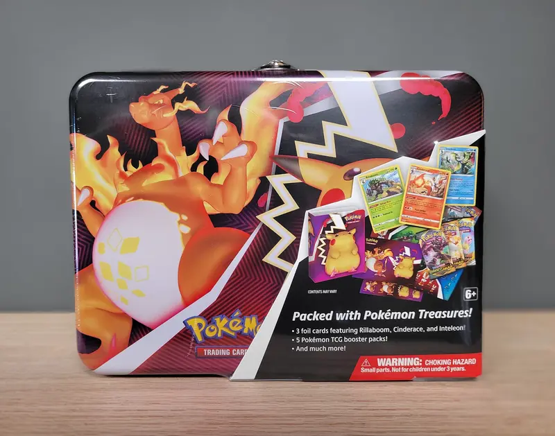 Pokémon Tcg: Collector Chest - Fall 2020 1