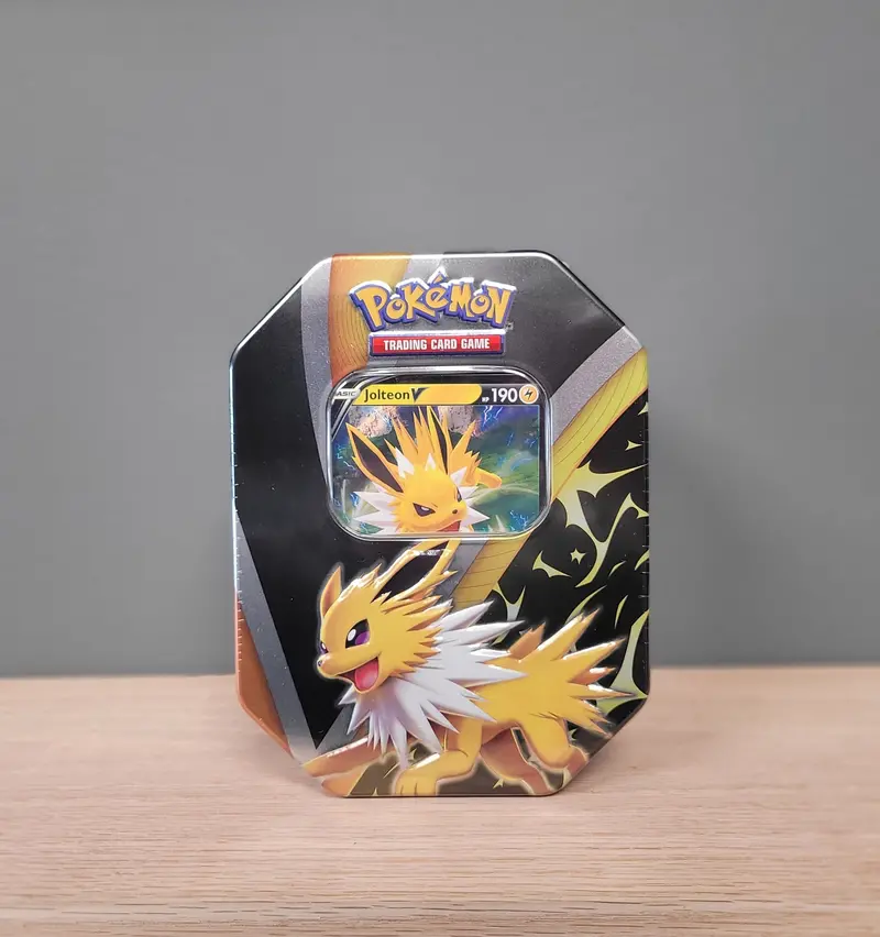 Pokémon Tcg: Eevee Evolutions Tin - Jolteon V 1