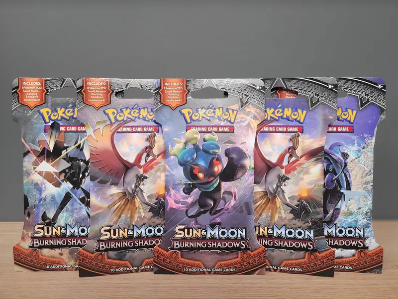 Pokémon Tcg: Sun & Moon: Burning Shadows - Sleeved Booster Pack 1