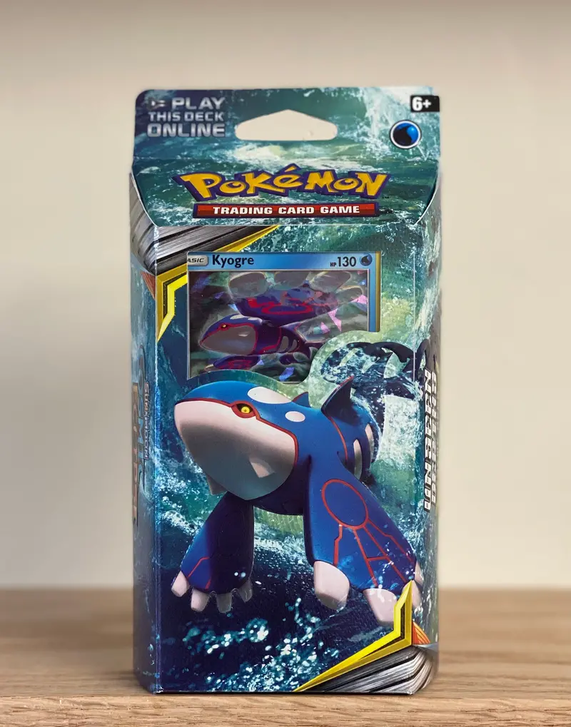 Pokémon Tcg: Sun & Moon  -Cosmic Eclipse Unseen Depths Theme Deck 1