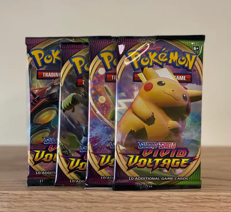 Pokémon Tcg: Sword & Shield: Vivid Voltage - Booster Pack 1