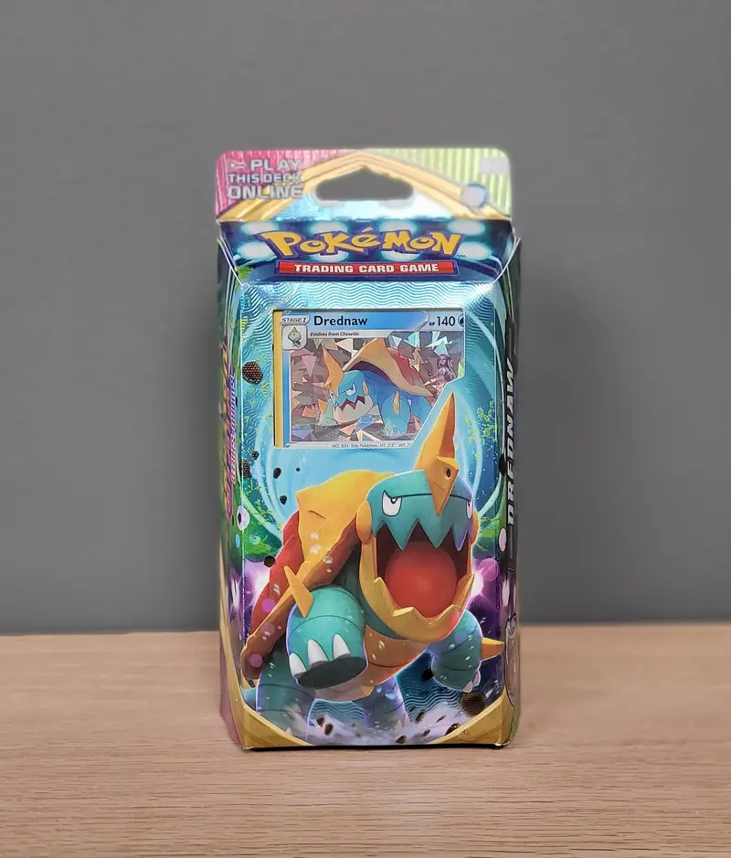 Pokémon Tcg: Sword & Shield-Vivid Voltage Drednaw Theme Deck 1