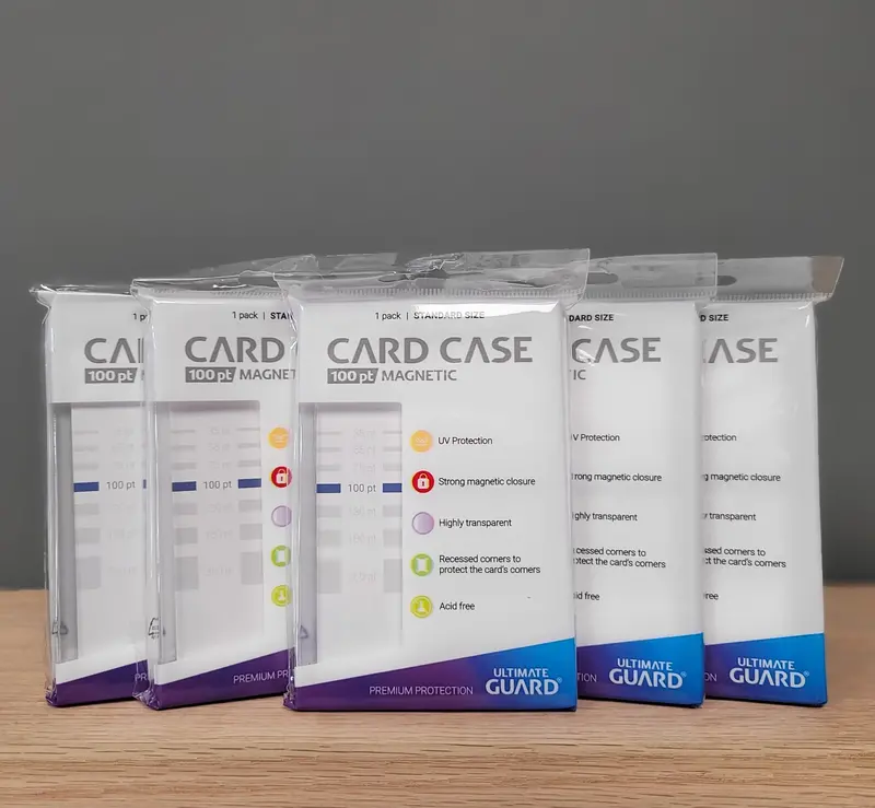 Ultimate Guard - Magnetic Card Case 100 Pt 1