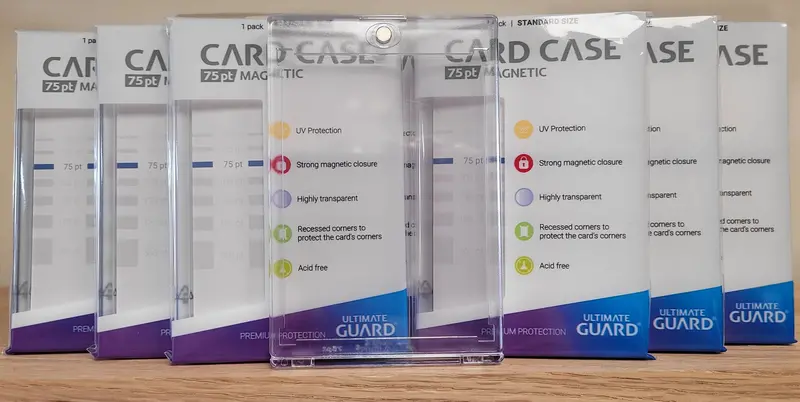 Ultimate Guard - Magnetic Card Case 75 Pt 1