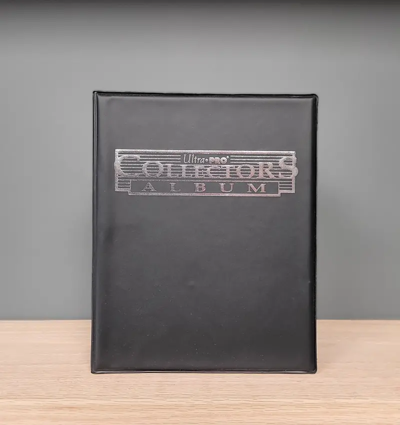 Ultra-Pro: 4 Pocket Collectors Binder - Black 1