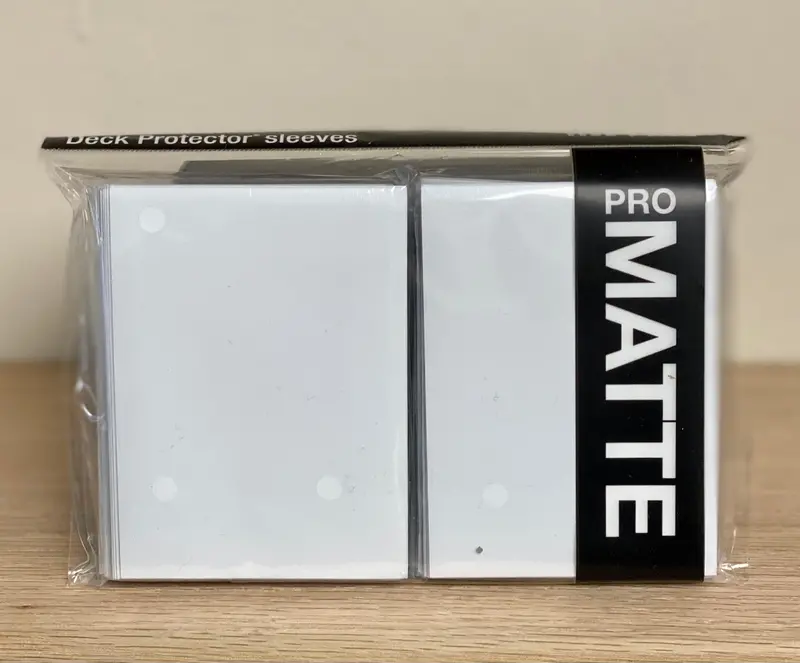 Ultra-Pro Eclipse: Deck Protector Sleeves- Artic White Matte 1