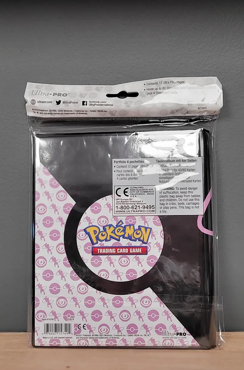 Ultra-Pro: Pokémon 4 Pocket Binder - Mew 2
