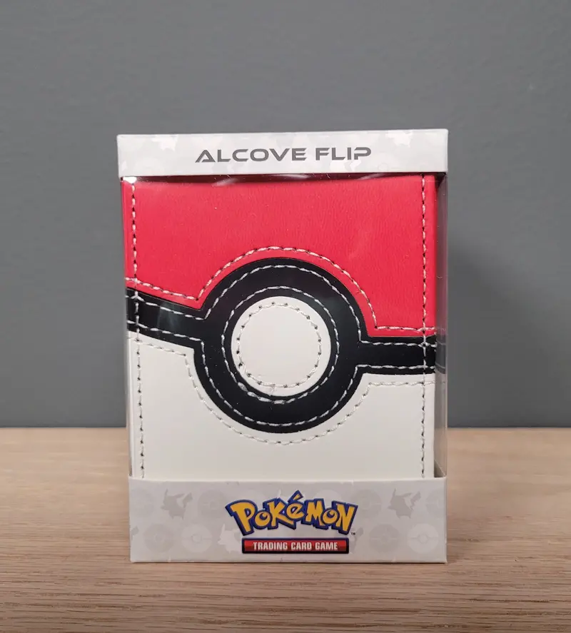 Ultra-Pro: Pokémon Alcove Flip Box - Poké Ball 1