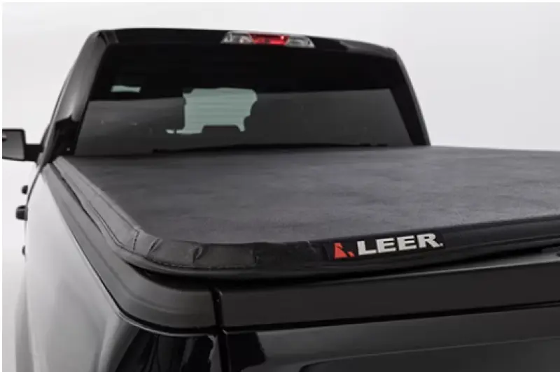 Leer Latitude Folding Tonneau Cover For 2020+ Jeep Gladiator (Model 50Jg20, Standard Bed) 1