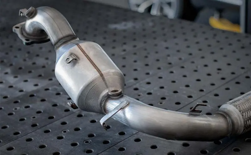 Magnaflow Direct-Fit Catalytic Converter – 2007–2011 Toyota Yaris 1.5L 1
